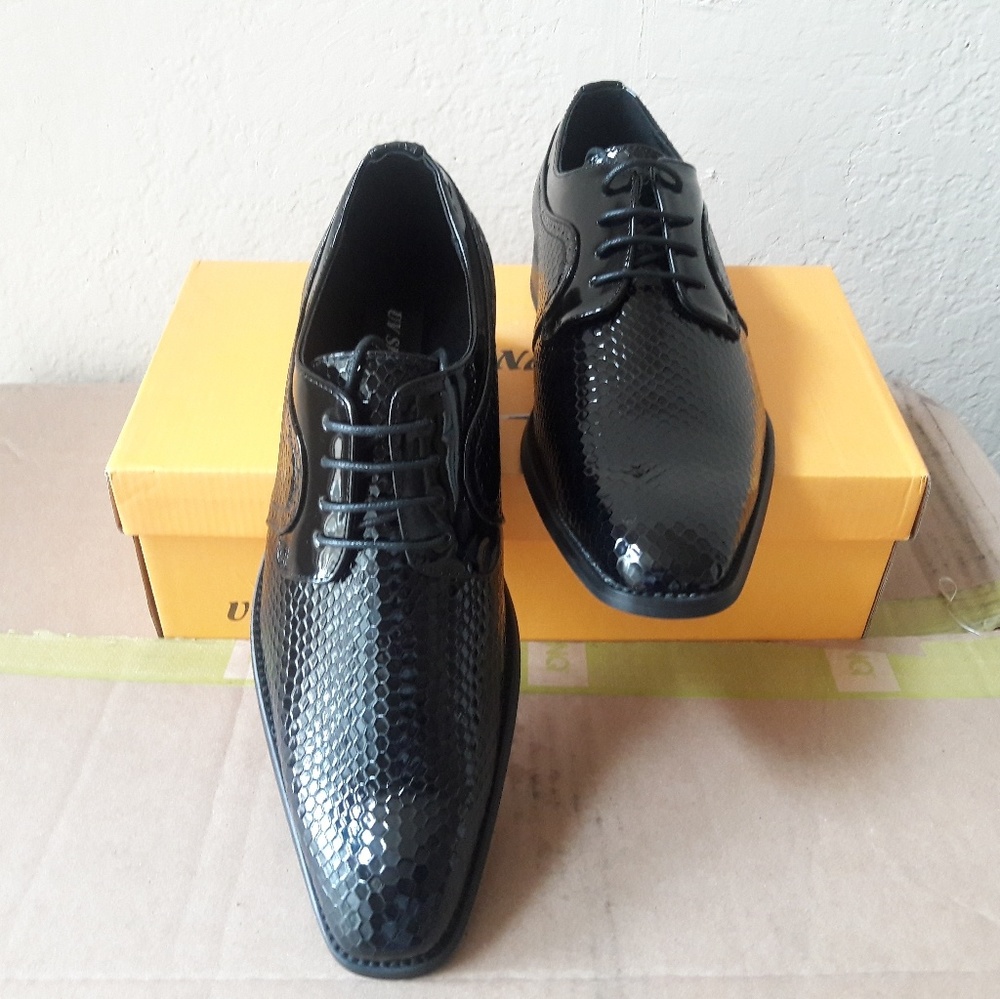 Signature dress shoes